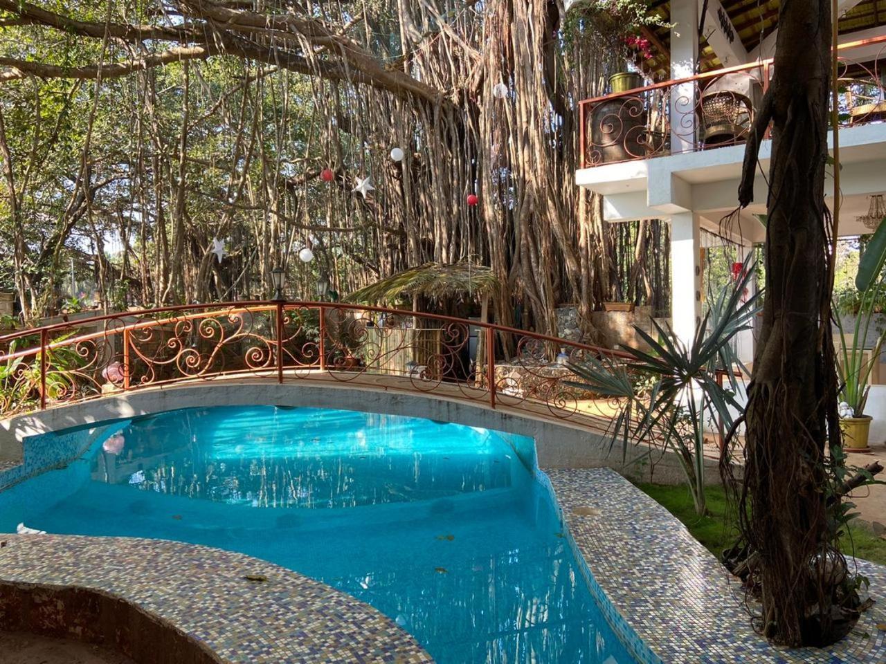 The Singing Tree Hotell Old Goa Exteriör bild