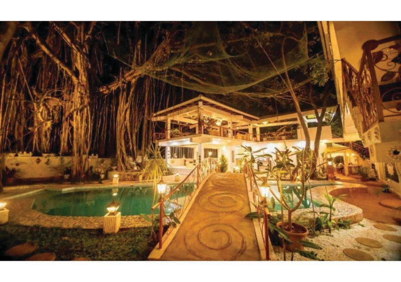 The Singing Tree Hotell Old Goa Exteriör bild
